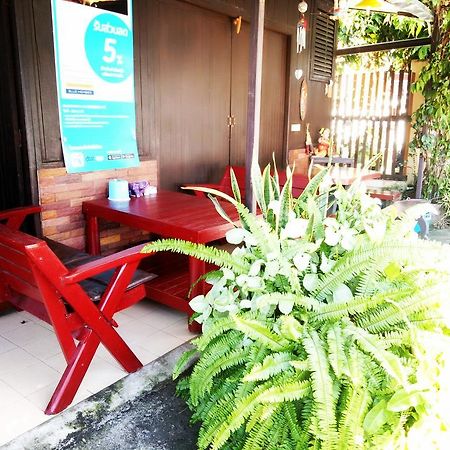 Baan Mai Guesthouse Μάε Χονγκ Σον Εξωτερικό φωτογραφία