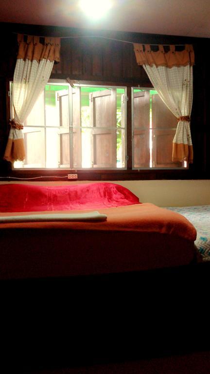 Baan Mai Guesthouse Μάε Χονγκ Σον Εξωτερικό φωτογραφία