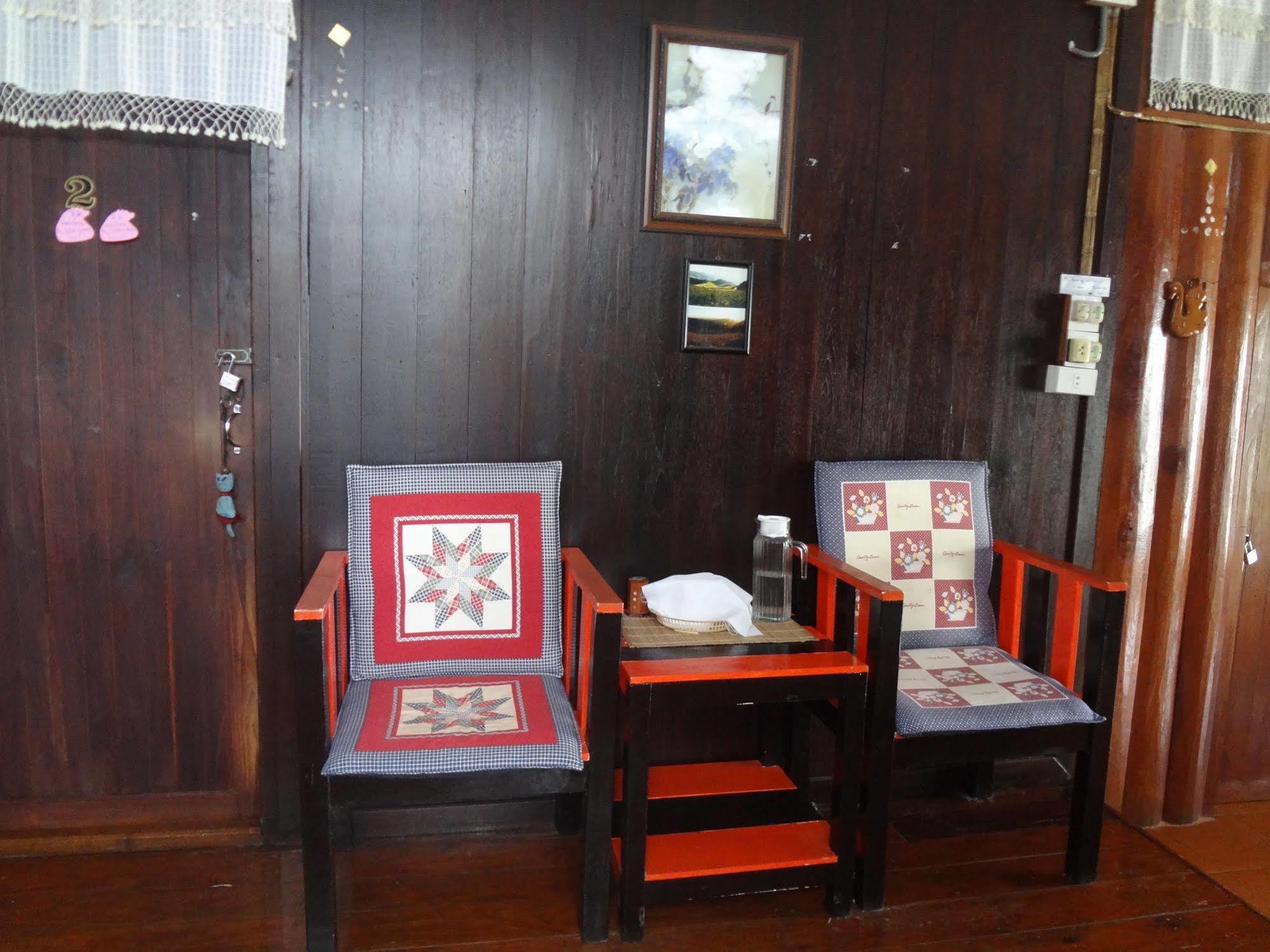 Baan Mai Guesthouse Μάε Χονγκ Σον Εξωτερικό φωτογραφία